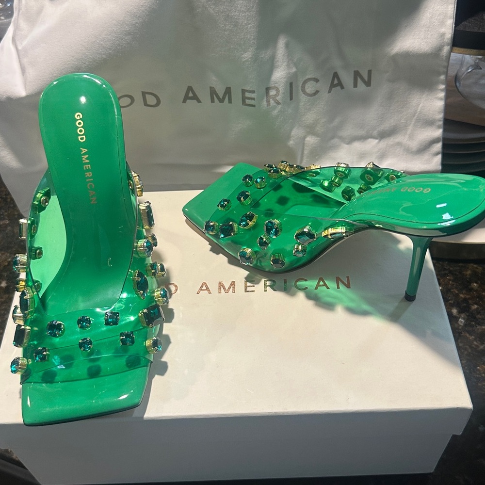 Good American Emerald Jeweled Emma Heels